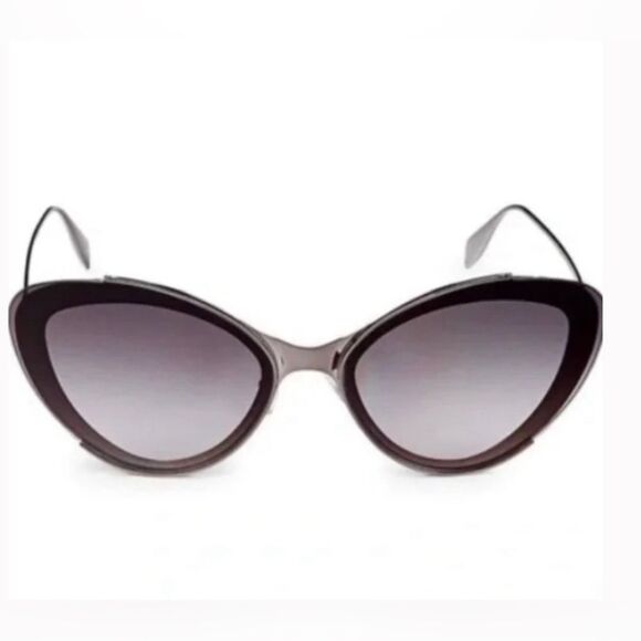NWT Alexander McQueen *Cat Eye* Sunnies w/Case